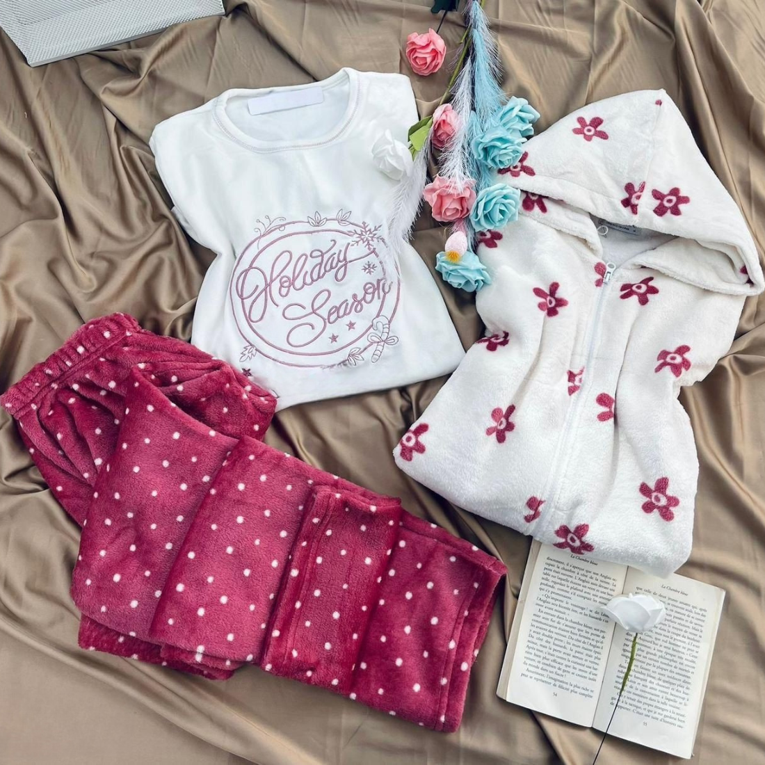 Pyjama 3 Pièces en Dentelle – Élégance & Confort pour vos Nuits 2026