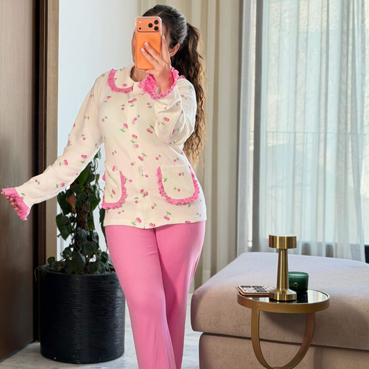 Pyjama 2 Pièces en Dentelle – Élégance & Confort pour vos Nuits